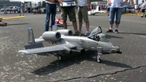 A 10 THUNDERBOLT WARTHOG RC SCALE 1:8,5 MODEL TURBINE JET FLIGHT DEMO / RC Airshow Gatow 2