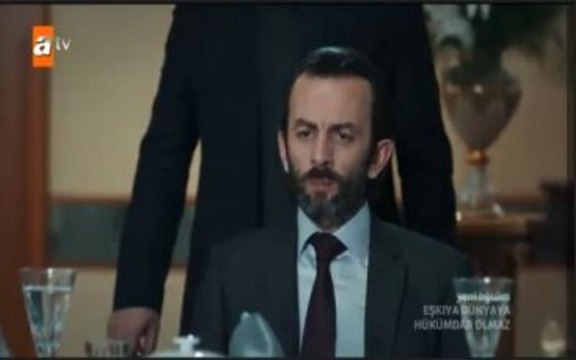 Eşkıya Dünyaya Hükümdar Olmaz'da Hızır Reis Kulak Kesti