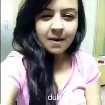 Young Girl Funny Clips When She Offer