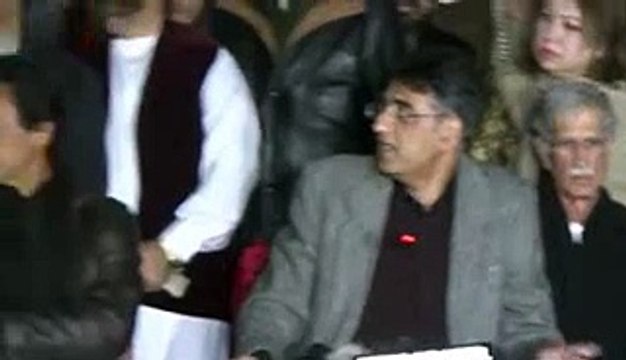 Asad Umar is making fun of Nawaz's 'Tahir-e-Lahooti' and tells the location of '