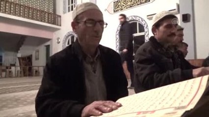 Köylüler Uzun Kış Gecelerinde Kur'an-ı Kerim Öğreniyor