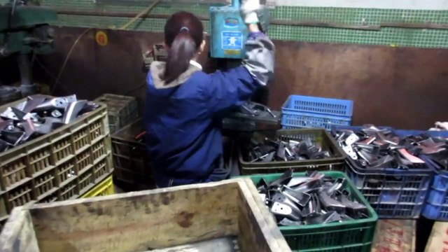 Furniture Hardware, Furniture Fittings and Cabinet Hardware - China: Table Legs / Production 6