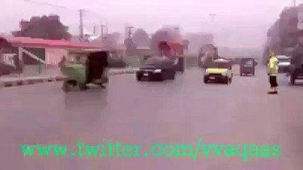 Leaked Video of Imran Khan Going Without Protocol in KPK - Video Dailymotion