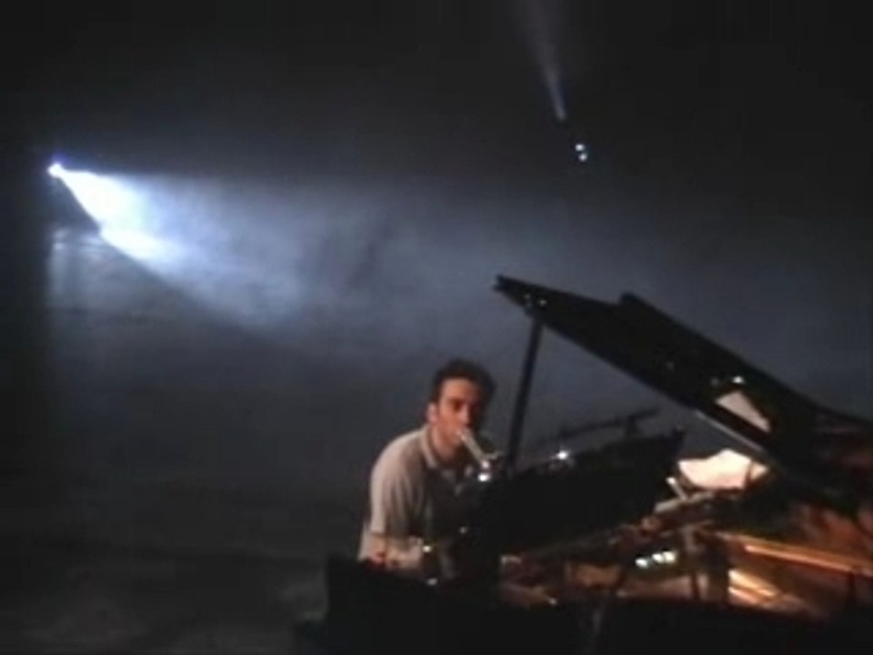 Damien Saez - Saint Petersbourg [live  22.06.05]