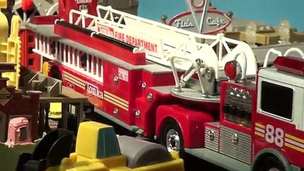 Peppa Pig Drives Fire Truck with Mater's Powers 🚒