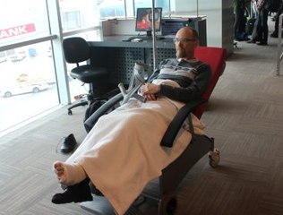 Sultanahmet'te Yaralanan Norveçli Yarbay: Yarım Kalan Gezimi Tamamlayacağım