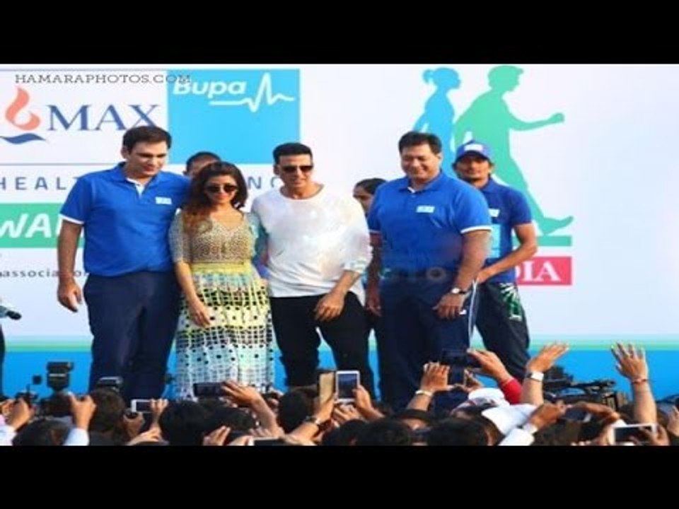 Akshay Kumar & Nimrat Kaur @ The 4th Edition Of Max Bupa Walk