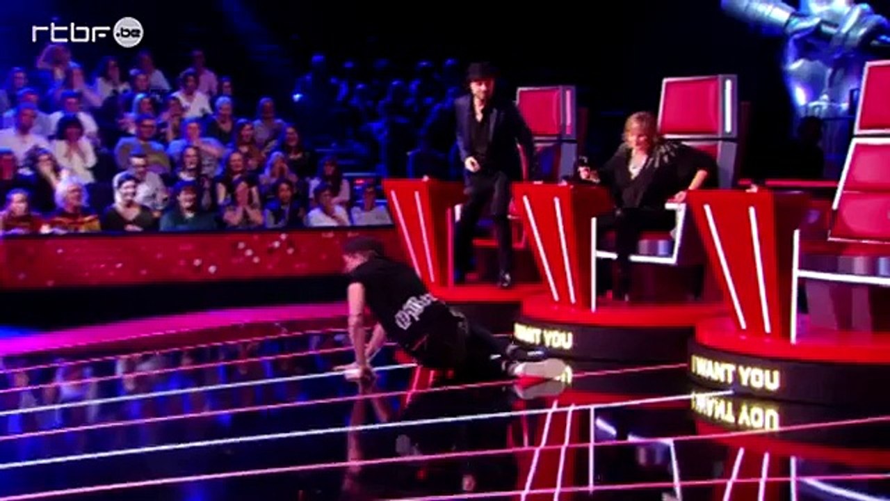Fail : The Voice : chute du coach Quentin Mosimann