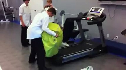 بدموع مقتلة ضحك مساكن