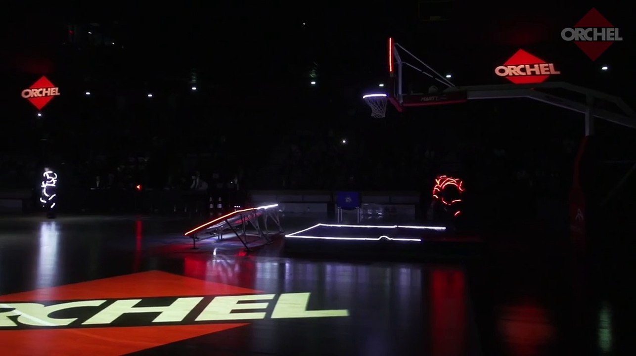 Le show exceptionnel des Barjots Dunkers à la JL Bourg