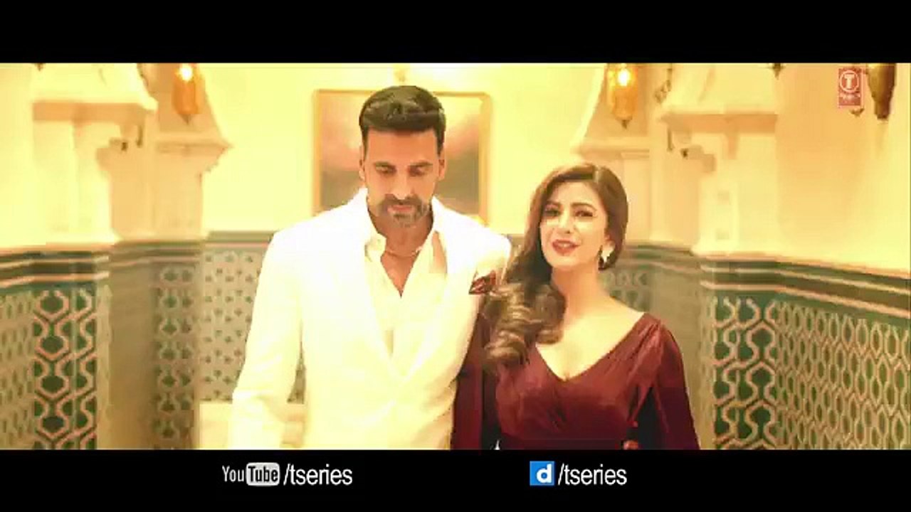 DIL CHEEZ TUJHE DEDI