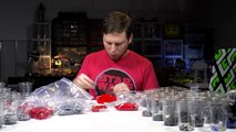 LEGO : le time-lapse de la construction d'un AT-AT géant composé de plus de 6000 briques