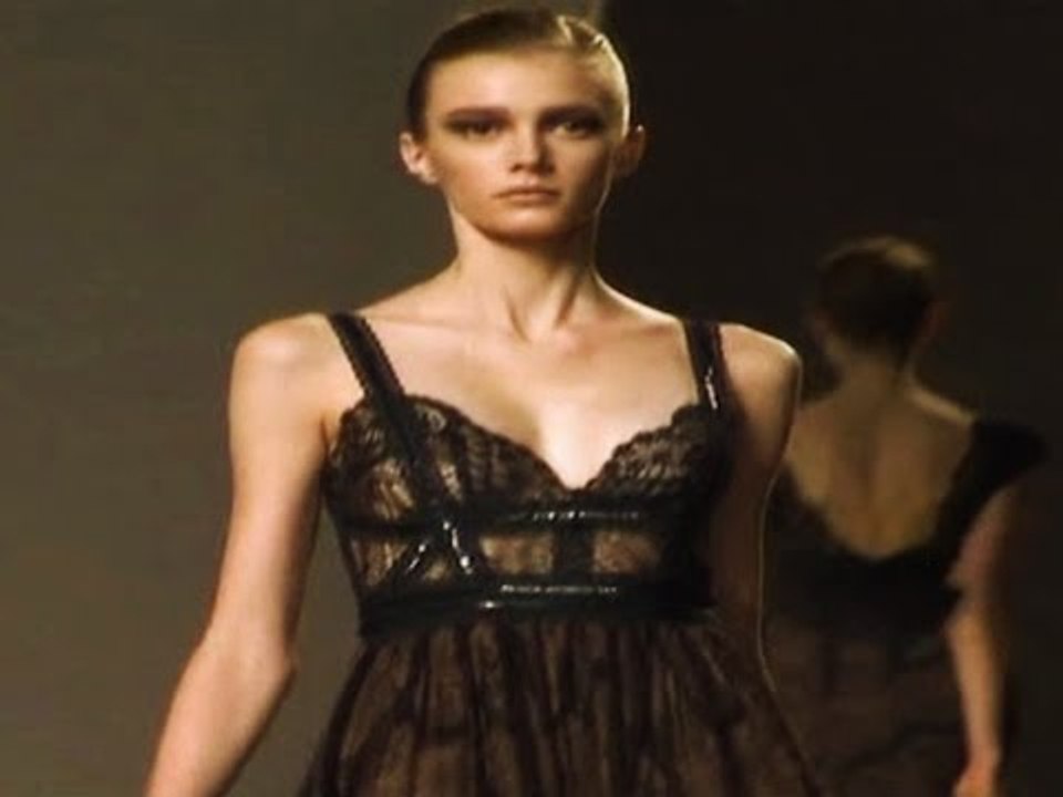 Hot Models Ramp Walk