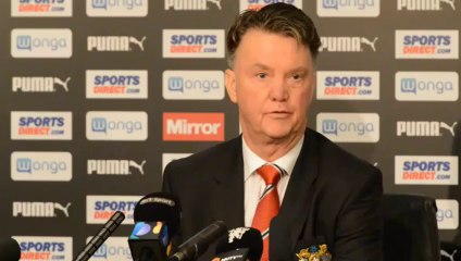Van Gaal disappointed by Manchester United performance