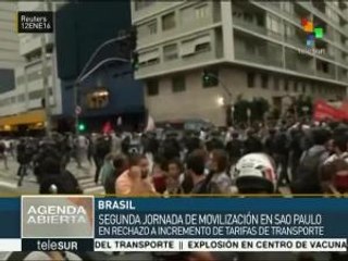 Ciudadanos de Sao Paulo protestan contra alza a tarifas de transporte