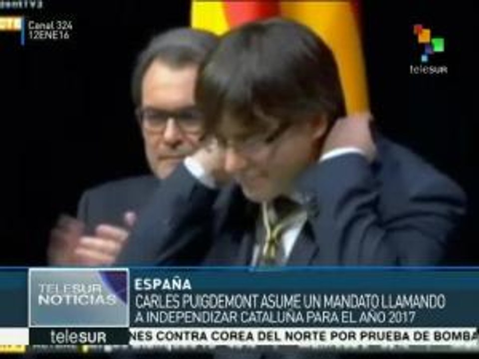 El independentista Puigdemont asume la presidencia de Cataluña