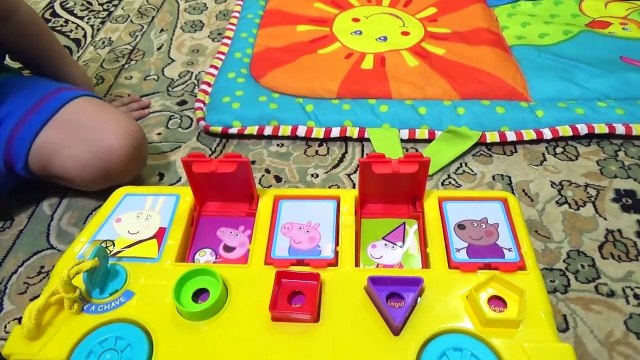 Galinha Pintadinha Brincando Parquinho Borboletinha Pintinho Amarelinho Peppa Pig Brinqued