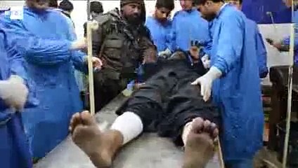 Bomb kills at least 15 near polio center in Pakistan 2016