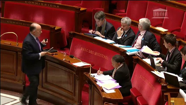 Yves Goasdoué - Contrôle de l'état d'urgence - Réponse du ministre sur le trafic d'armes