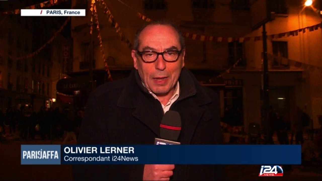 L'émotion lors de la réouverture du bar "le Carillon" à Paris