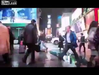 Navigating the Crowds of Times Square