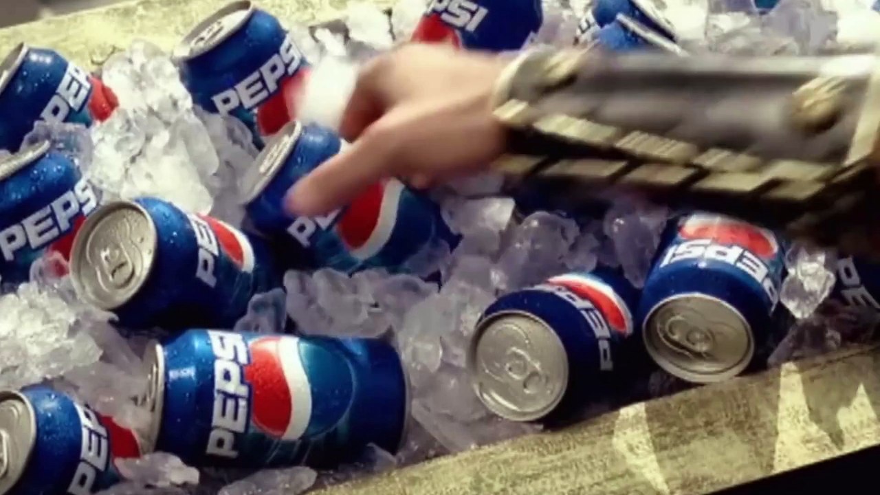 [HD] Britney Spears, Beyonce & Pink - We Will Rock You (Pepsi)