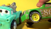 Pixar Cars Shake n Go Races on the Race Track with Lightning McQueen, Mater, Doc and Profe