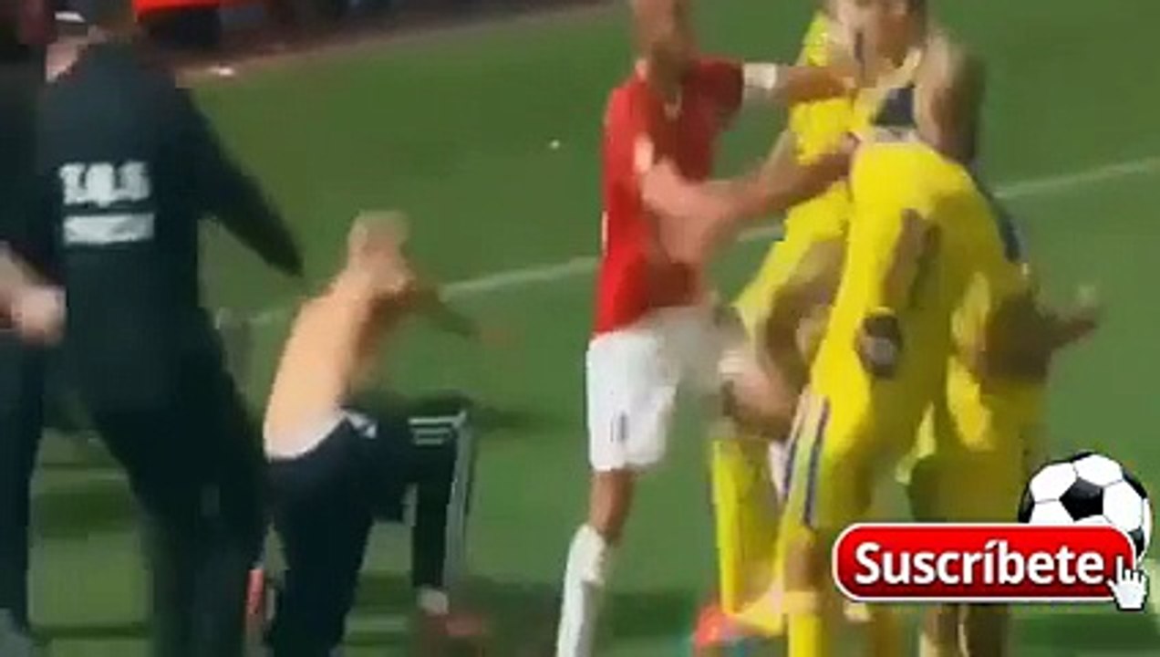 FUNNY MOMENTS IN FOOTBALL - FUNNY VIDEOS - PRANKS - 2015-2016 - Sportslites.com