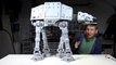 Un fan de Star Wars construit un AT-AT géant en LEGO - Timelapse