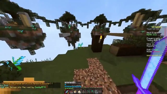 Minecraft TEAM SKYWARS #16 DOUBLE HEALTH HACKER! w/PrestonPlayz & LandonMC