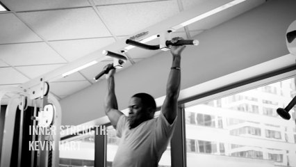 Entrainement quotidien de l'acteur Kevin Hart... Et ça rigole pas