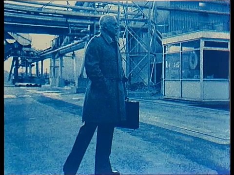 De Fabriek - Opening Credits Met Bumper Aflevering 1 (De Fabriek TV Serie Nederland In Het Jaar ....)