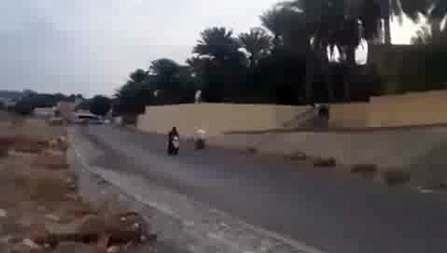 İnanamıyorum Bu Motorcu Çocuk Çıldırmış