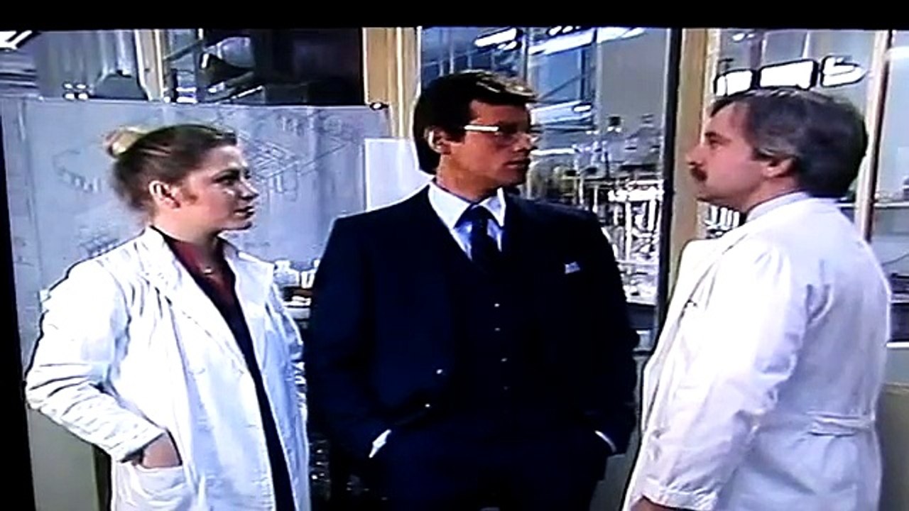 De Fabriek - Take S2 Aflevering 7 Met Geert De Jong, Frederik De Groot En Diana Dobbelman o.a. Scene S2 Aflevering 7 (De Fabriek TV Serie Nederland In Het Jaar ....)