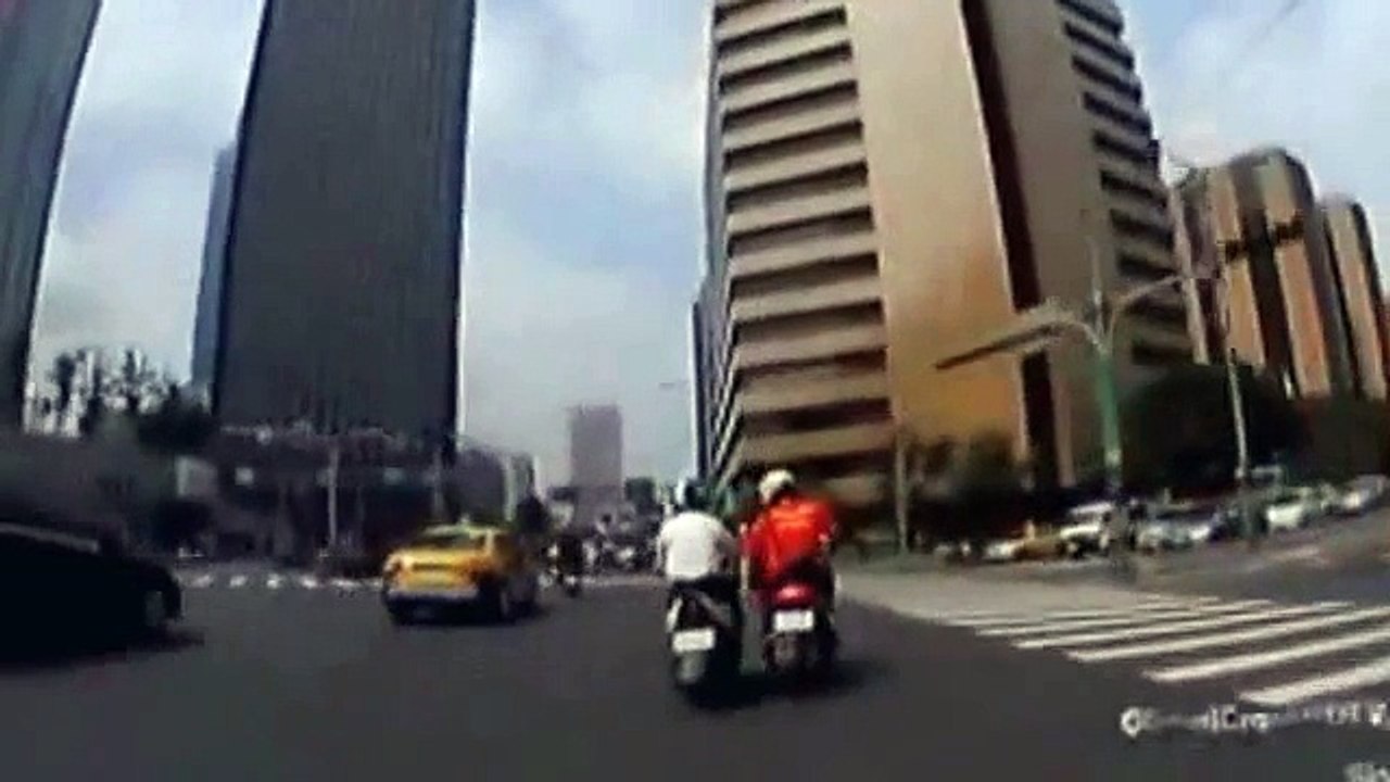 自動車事故動画集 2014 パート 16‬