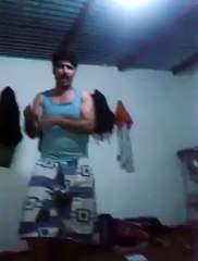 Funny Pakistani Clip When Body Bulider Have Fun With Jumnastic