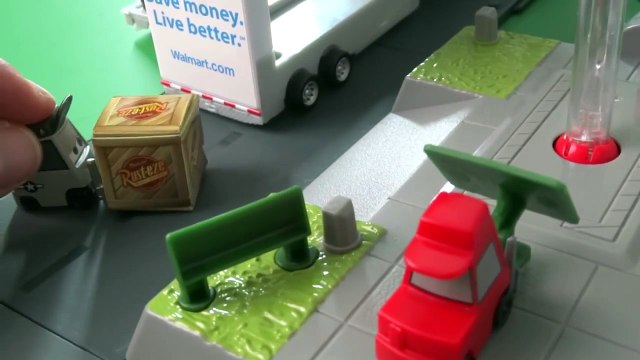 Disney/pixar Cars Toys Movies meet Planes Movie | Dusty Crophopper & Wally Hauler (walmart