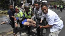 Al menos seis muertos tras varias explosiones en el centro de Yakarta