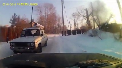 ロシアの衝突事故　Car Crash