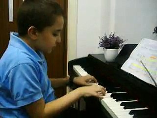 PİYANO DERSİ-MEDARMONİ SANAT AKADEMİSİ_www.medarmonisanat.com