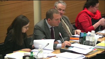 rapporteur pour avis personnellement défavorable