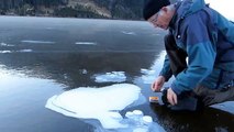 Norvegia, uomo accende fuoco su lago ghiacciato