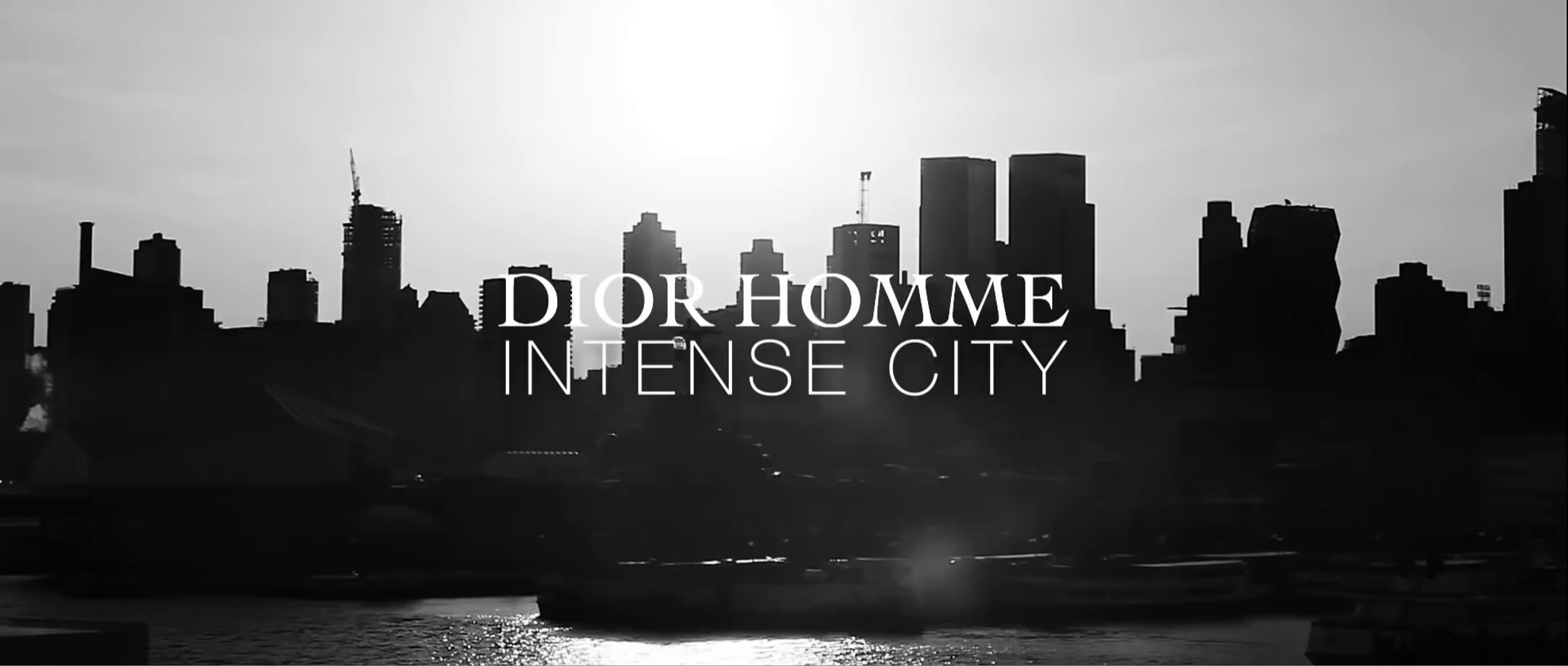 Pub Dior : Homme Intense City avec Robert Pattinson [HD] - Vidéo Dailymotion