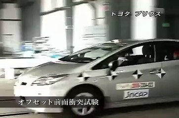 自動車アセスメント：トヨタプリウス（NHW20）：オフセット前面衝突試験