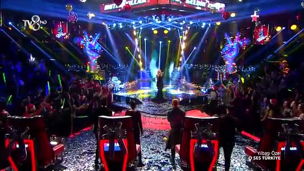 Hadise Düm Tek Tek O Ses Yılbaşı Performansı [Progressive HD]