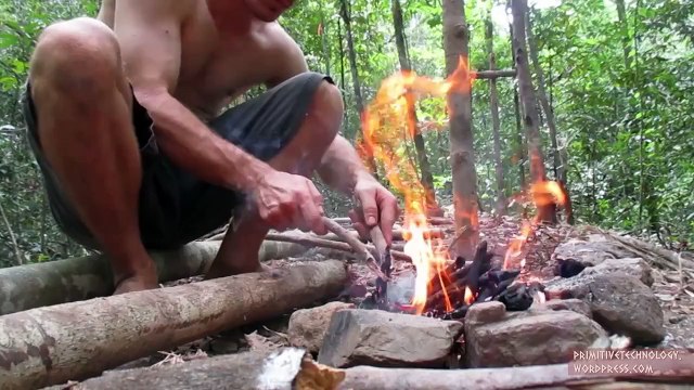 Guy Builds Impressive Hut In The Middle Of The Woods With His Bare Hands