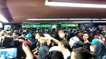 Manifestantes entram em confronto com seguranças do Metrô