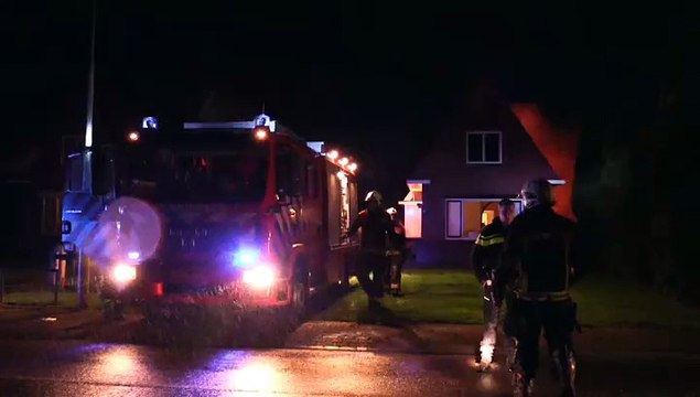 Schuur achter woning in Gasselternijveenschemond brandt volledig af - RTV Noord