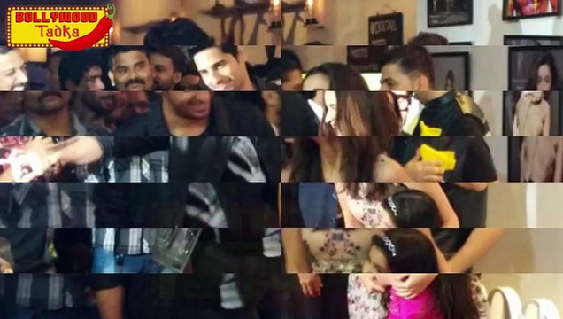 Dabboo Ratnani Calendar 2016 - Shahrukh , Ranveer, Alia , & Other Bollywood Stars Look Phenomenal