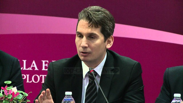 Edukim kundër terrorizmit - Top Channel Albania - News - Lajme